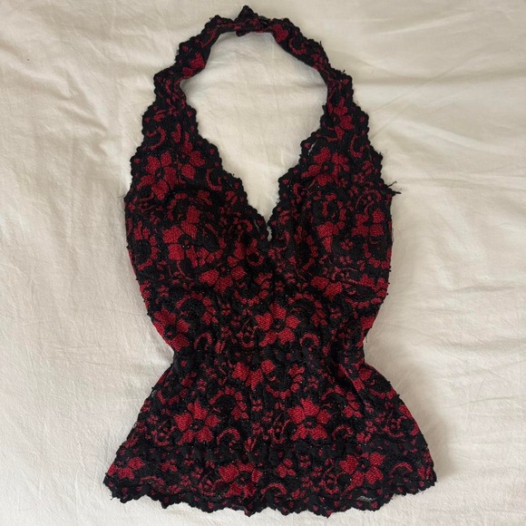 Cache Tops - Y2K 2000s Cachè Mall Goth Black and red lace beaded halter top